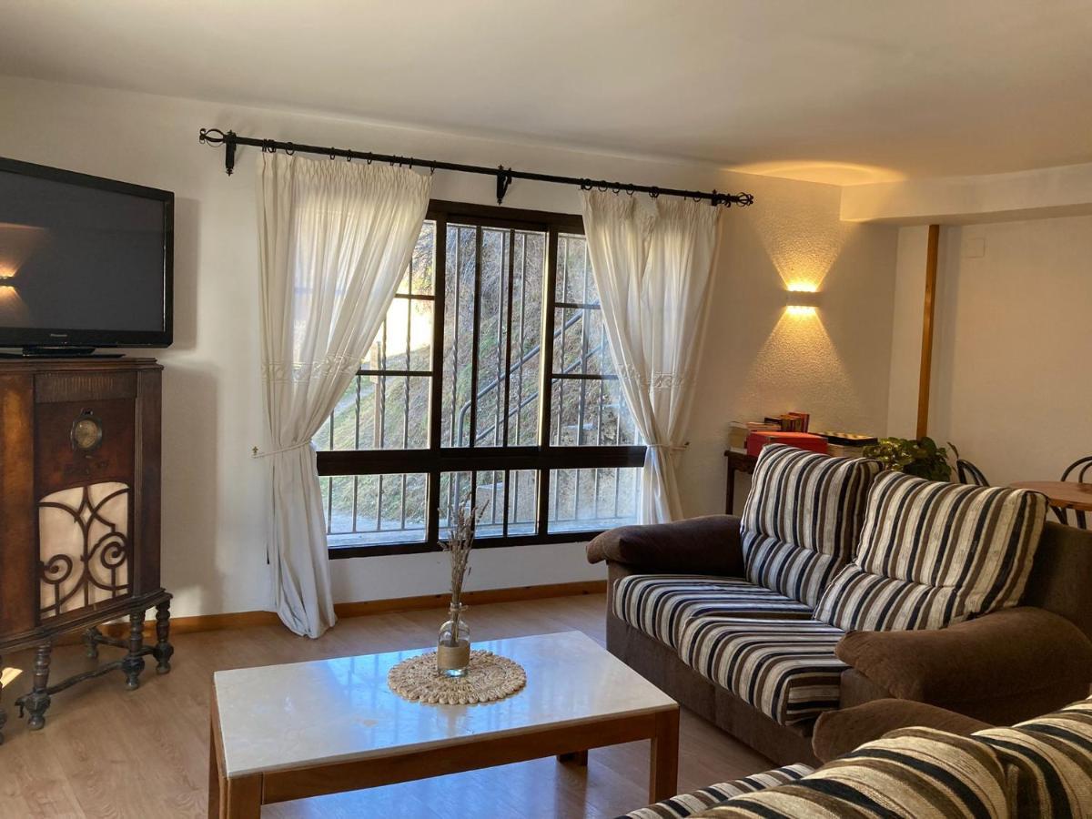 Hotel Mariana Tramacastilla de Tena Buitenkant foto